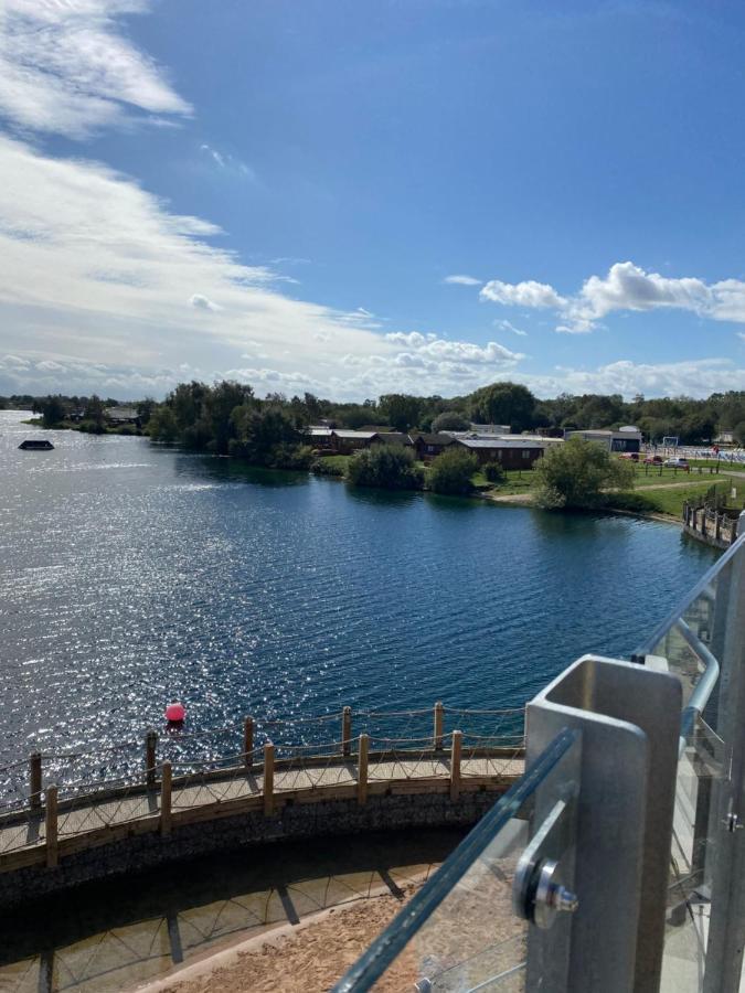 Отель Tattershall Lakes Экстерьер фото